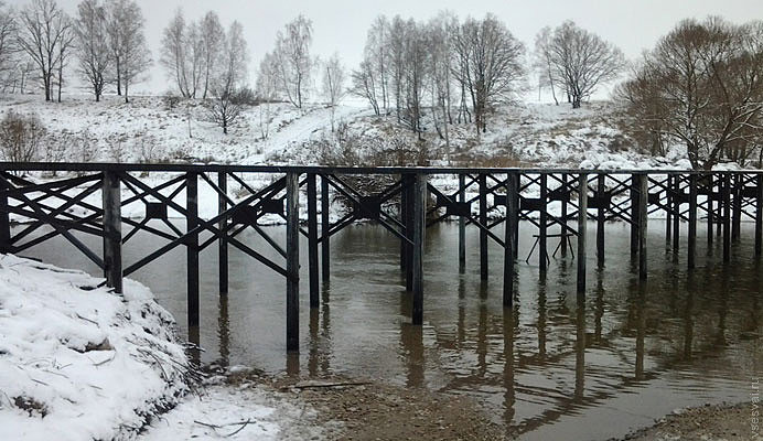 Свайные мосты: надежное решение для преодоления водных преград в Усть-Илимске от 57404 руб