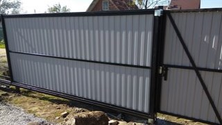 Купить сваи для ворот в Усть-Илимск. Заказать ворота на сваях под ключ от 21918 руб
